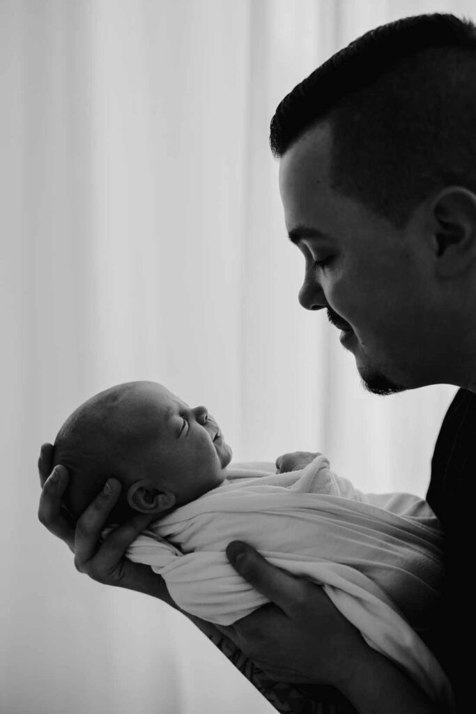 Neugeborenenshooting-Babyshooting-Hebamme-Kreissaal-Leer-Fotoshooting-Tageslichtstudio-Fotograf-Emden-Fotograf-Ostfriesland-Aurich