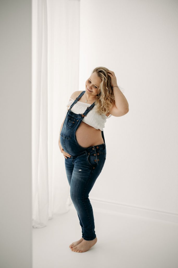 Schwangerschaft-Shooting, Babybauchbilder, Shootingoutfit, Zeitlos & bequem