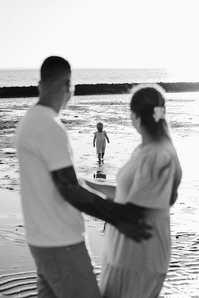 Familienshooting Ostfriesland, Familienfotos am Meer, Fotograf Emden